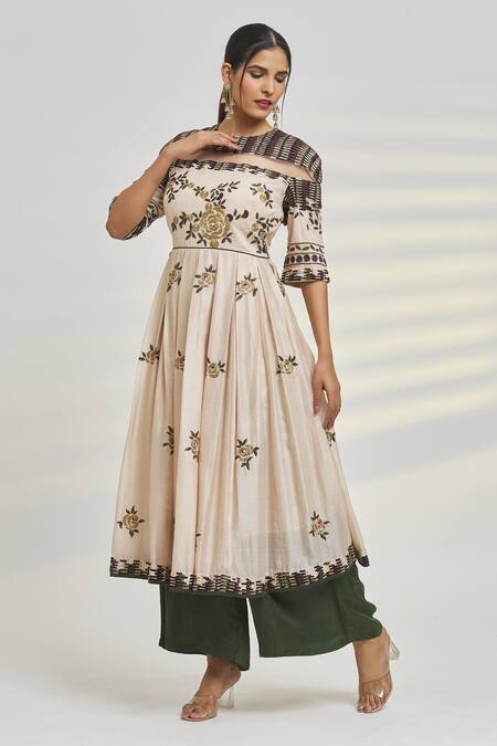 SHASHA GABA_Beige Cotton Embroidery Round Neck Floral Anarkali And Palazzo Set _at_Aza_Fashions