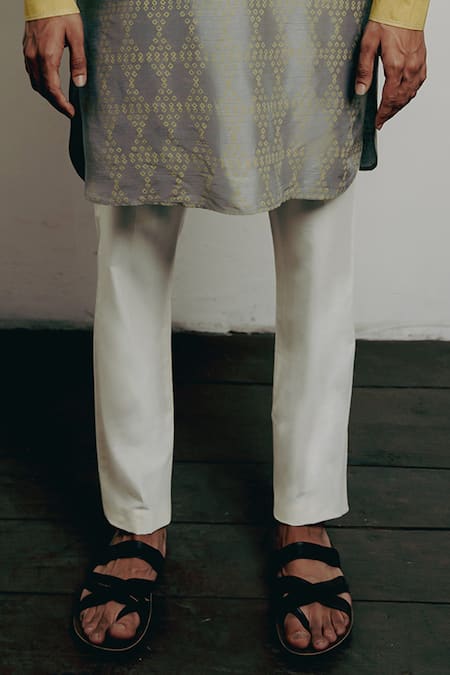 Krishna Mehta_Yellow Tussar Embroidery Shaded Bandhani Print Short Kurta And Pant Set _Online_at_Aza_Fashions