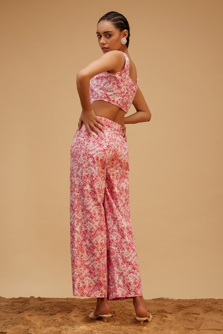 Shop Bohobi Pink Cotton Square Neck Sea Salt Geometric Print Crop Top With Pant at Aza Fashions Shop_Bohobi_Pink Cotton Square Neck Sea Salt Geometric Print Crop Top With Pant _at_Aza_Fashions