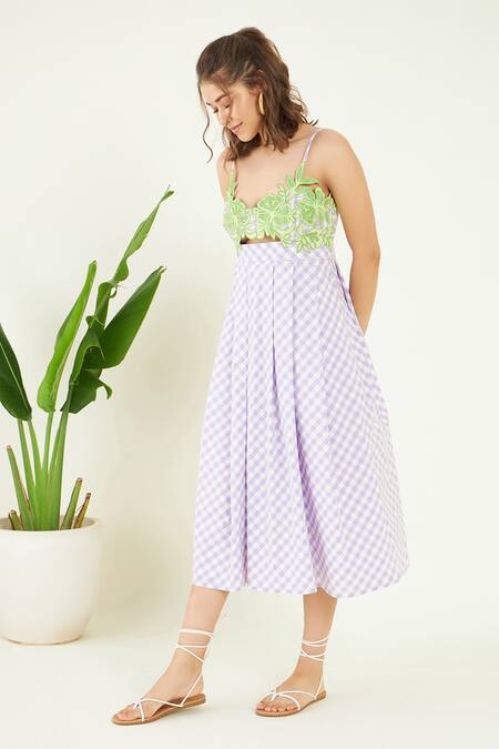 Bohobi Purple Cotton Embroidery V-neck Serendipity Threadwork Bodice Dress Online at Aza Fashions Bohobi_Purple Cotton Embroidery V-neck Serendipity Threadwork Bodice Dress _Online_at_Aza_Fashions