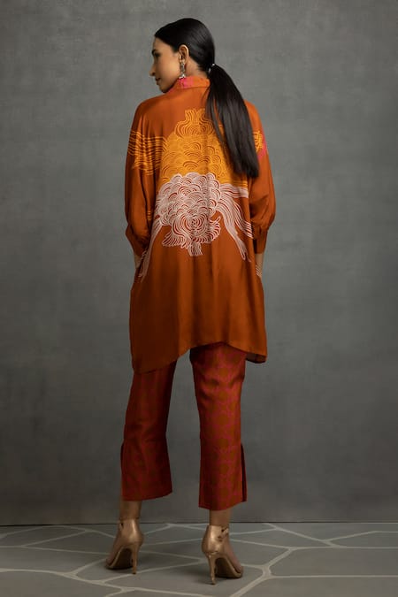 Shop Kahani Lush Brown Cotton, Silk Collared Abstract Print Shirt And Pant Set at Aza Fashions Shop_Kahani Lush_Brown Cotton, Silk Collared Abstract Print Shirt And Pant Set _at_Aza_Fashions