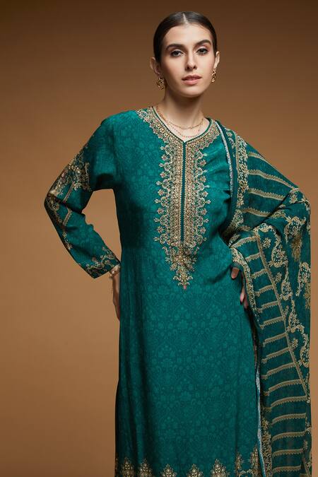 Nirraamyaa_Green Georgette Embroidery Round Neck Digital Print Kurta Pant Set_at_Aza_Fashions