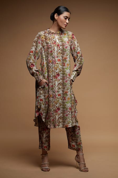 NIRRAAMYAA Rose Bloom Print Kurta With Pant 