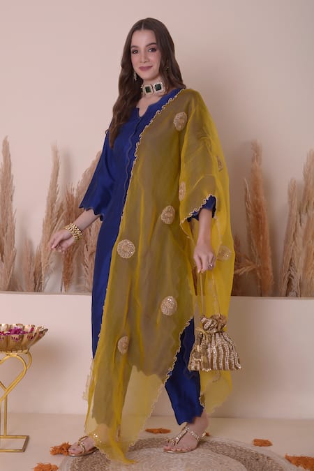 Shop_Surabhi Arya_Blue Bamboo, Organza Embroidery, Zari V-neck Geometric Cutwork Kurta Pant Set _at_Aza_Fashions