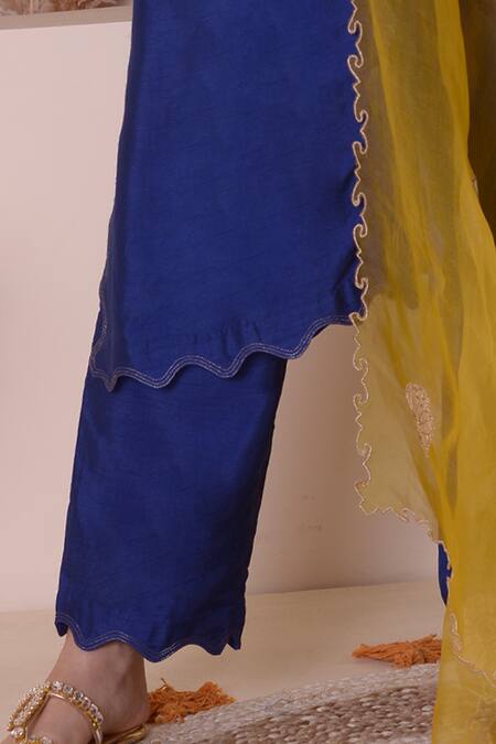 Shop_Surabhi Arya_Blue Bamboo, Organza Embroidery, Zari V-neck Geometric Cutwork Kurta Pant Set _Online_at_Aza_Fashions