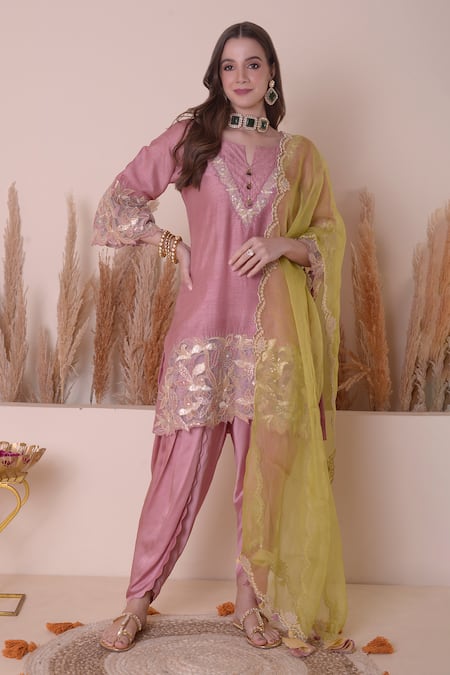 Surabhi Arya Pink Bamberg Silk Embroidery Zari Placement Kurta Dhoti Pant Set 
