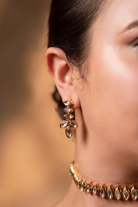 Anana_Green Pearls Mala Kundan Embellished Choker Set_Online_at_Aza_Fashions