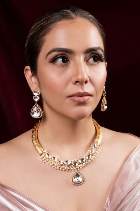 Anana Niharika Kundan Embellished Necklace Set 