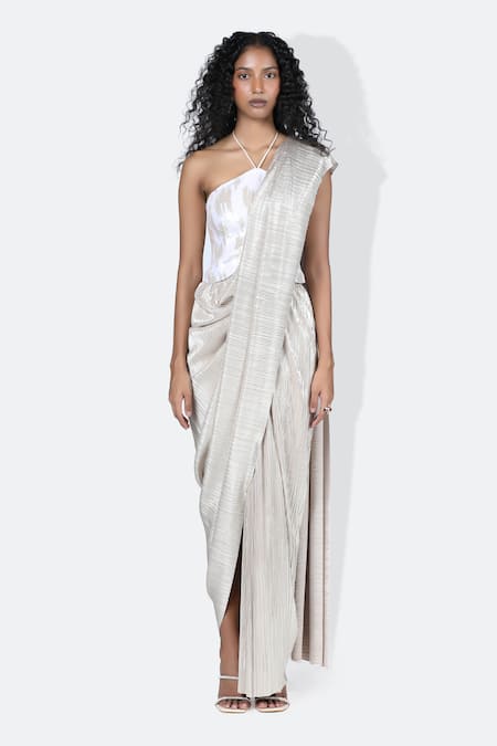 431-88 by Shweta Kapur Textured Metallic Pre-Draped Saree 