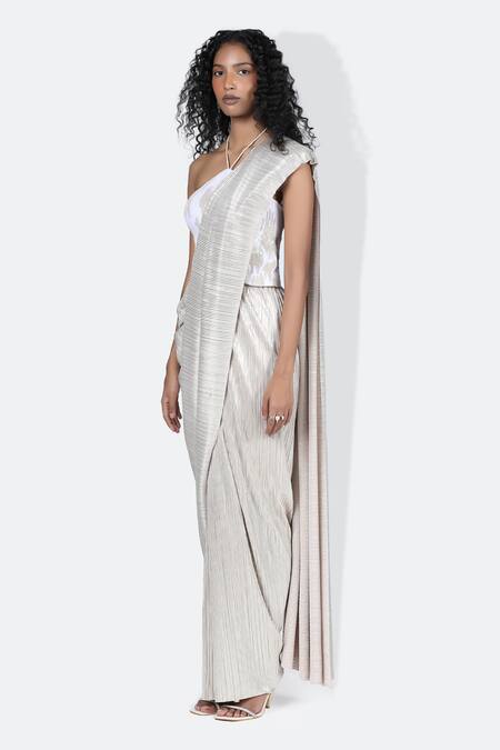 Buy_431-88 By Shweta Kapur_White Silk Textured Metallic Pre-draped Saree_Online_at_Aza_Fashions