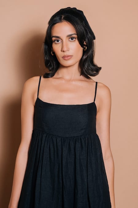 Buy Ojasmé By Sanjana Thapa Black Linen Square Neck Jolene Tiered Midi Dress Online at Aza Fashions Buy_Ojasmé By Sanjana Thapa_Black Linen Square Neck Jolene Tiered Midi Dress _Online_at_Aza_Fashions