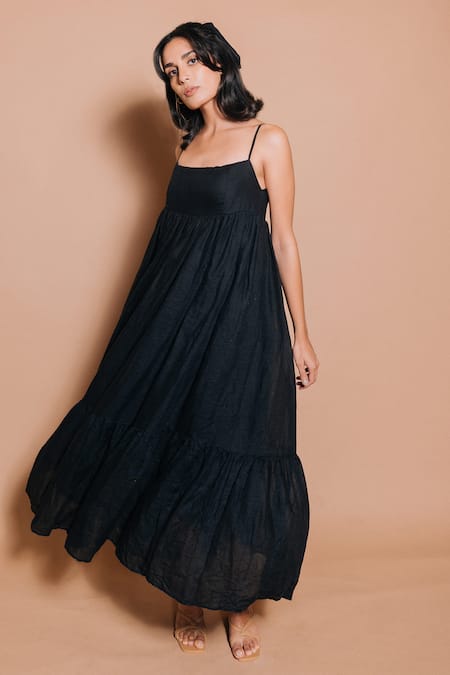 Shop Ojasmé By Sanjana Thapa Black Linen Square Neck Jolene Tiered Midi Dress Online at Aza Fashions Shop_Ojasmé By Sanjana Thapa_Black Linen Square Neck Jolene Tiered Midi Dress _Online_at_Aza_Fashions