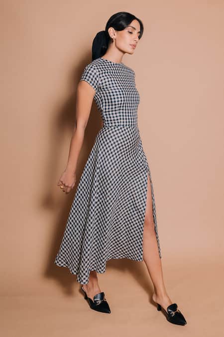 Shop Ojasmé By Sanjana Thapa Black Linen Round Neck Roma Checkered Pattern Slit Dress Online at Aza Fashions Shop_Ojasmé By Sanjana Thapa_Black Linen Round Neck Roma Checkered Pattern Slit Dress _Online_at_Aza_Fashions