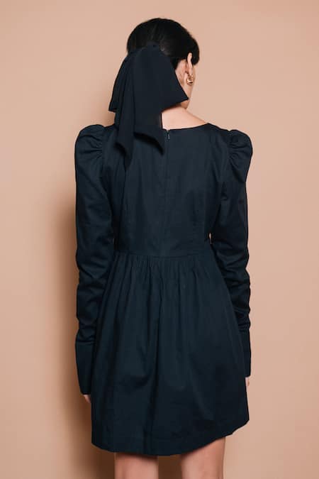 Shop Ojasmé By Sanjana Thapa Black Poplin V-neck Cindy Solid Short Dress at Aza Fashions Shop_Ojasmé By Sanjana Thapa_Black Poplin V-neck Cindy Solid Short Dress _at_Aza_Fashions