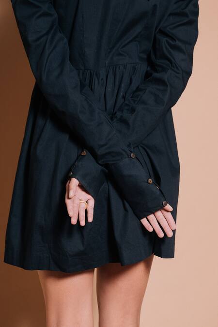 Ojasmé By Sanjana Thapa Black Poplin V-neck Cindy Solid Short Dress Online at Aza Fashions Ojasmé By Sanjana Thapa_Black Poplin V-neck Cindy Solid Short Dress _Online_at_Aza_Fashions