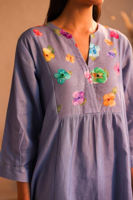 Buy_Roza_Purple Linen Water Color Pancies Floral Pattern Notched Limoncello Tunic _Online_at_Aza_Fashions