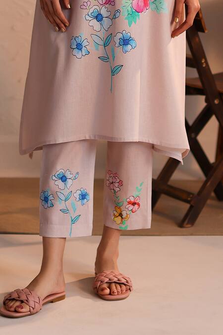 Shop_Roza_Pink Linen Embroidery Split V-neck Floral Print Kurta Set _Online_at_Aza_Fashions