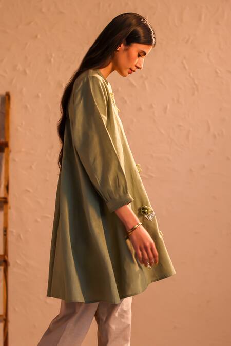 Roza_Green Linen Hand Embroidery Floral Round Collar Stardust Tunic  _Online_at_Aza_Fashions