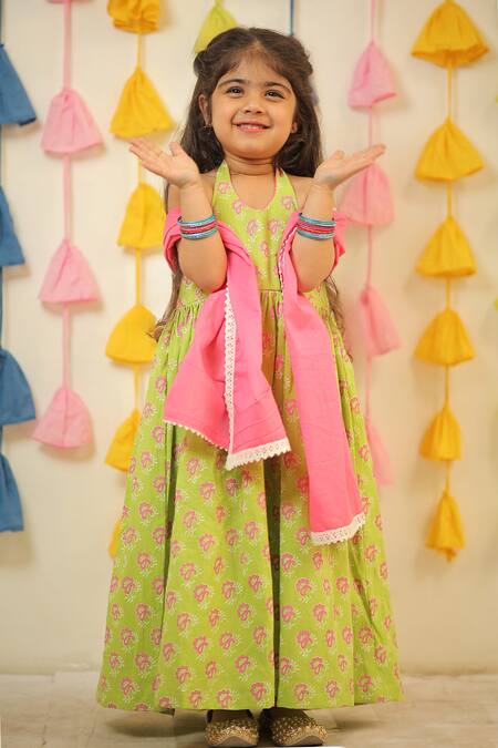 Shop_Tiny Colour_Green Cotton, Linen Halter Neck Floral Print Anarkali With Dupatta _Online_at_Aza_Fashions