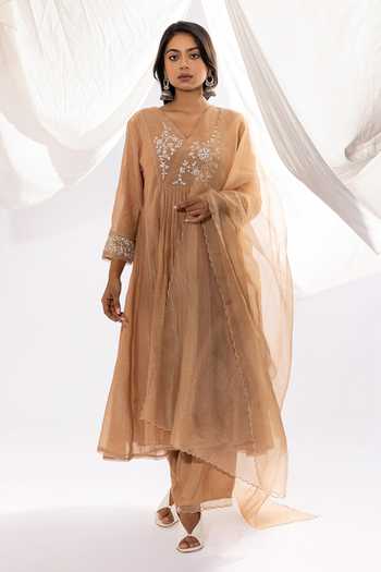 Pants And Pajamas_Beige Chanderi, Cotton, Silk Embroidery V-neck Chikankari Hand Kurta And Pant Set _at_Aza_Fashions