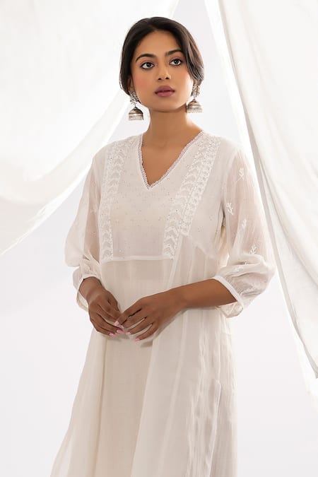 Buy_Pants And Pajamas_White Chanderi, Cotton, , Organza Floral And Thread Kurta Pant Set _Online_at_Aza_Fashions