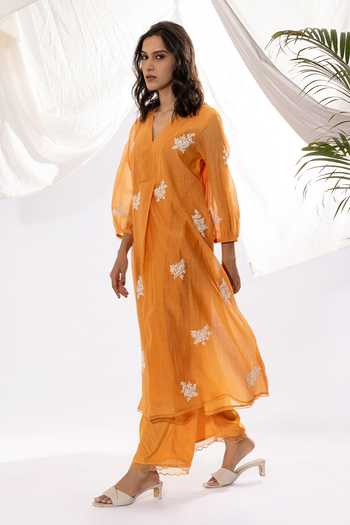 Pants And Pajamas_Orange Chanderi Embroidery V-neck Floral Threadwork Kurta _Online_at_Aza_Fashions