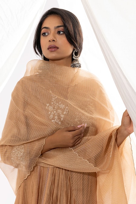 Pants And Pajamas_Beige Chanderi Embroidery V-neck Floral Threadwork Gathered Kurta _at_Aza_Fashions