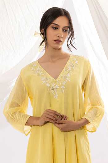 Shop_Pants And Pajamas_Yellow Chanderi Embroidery V-neck Placed Threadwork Kurta _Online_at_Aza_Fashions