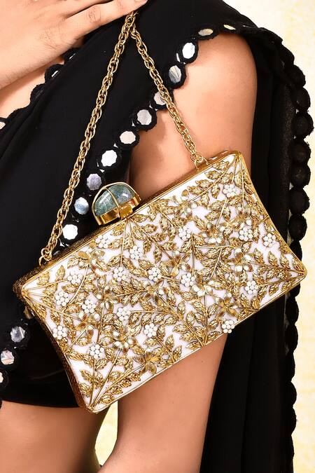 Buy House Of Webhin Gold Embroidery, Pearls Leaf Pattern Clutch Buy_House Of Webhin_Gold Embroidery, Pearls Leaf Pattern Clutch