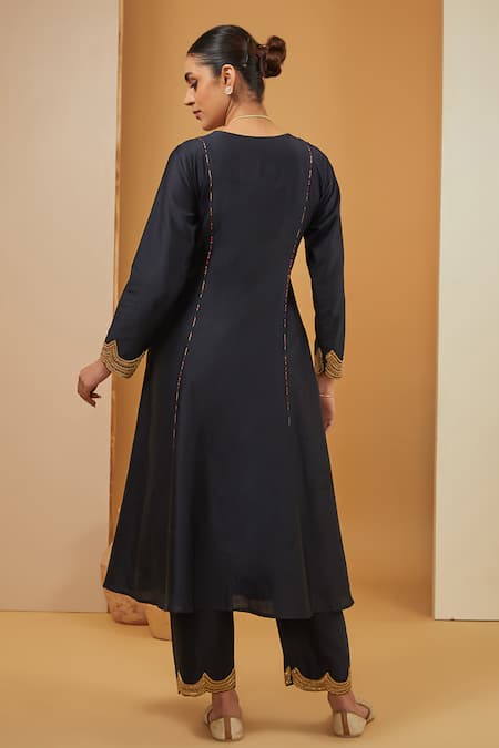 Neha Khullar Chanderi Silk Straight Kurta Pant Set 