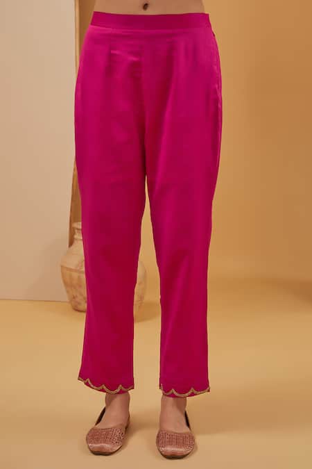 Neha Khullar Pink Organza, Chanderi Silk, Crepe Embroidery, Zari V-neck Hand Kurta Pant Set Online at Aza Fashions Neha Khullar_Pink Organza, Chanderi Silk, Crepe Embroidery, Zari V-neck Hand Kurta Pant Set _Online_at_Aza_Fashions