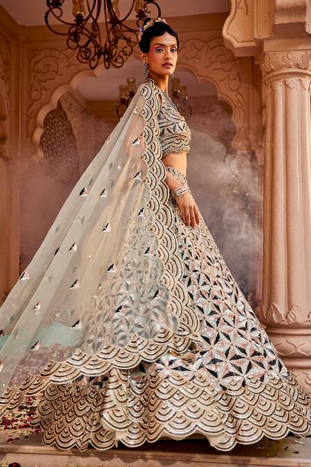 Buy_Kaaisha By Shalini_Green Silk, Tulle Beads, Sequins Scoop Geometric Embroidered Bridal Lehenga Set_Online_at_Aza_Fashions