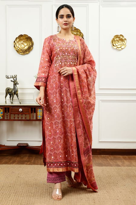 Sheeshakari Pink Silk Embroidered Resham Notched Floral Paisley Pattern Kurta Pant Set 