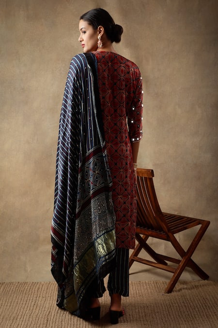 Shop_Sheeshakari_Red Silk Embroidery, Beads, Mirrors Round Blossom Handblock Print Kurta Pant Set _at_Aza_Fashions