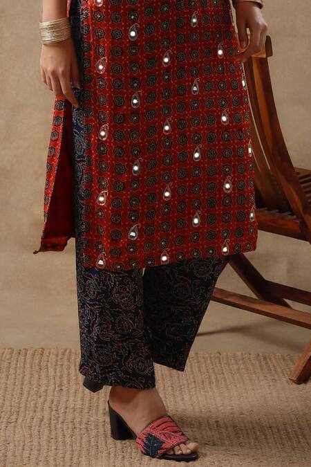 Shop Sheeshakari Red Silk Beads, Mirrors, Zari Round Neck Floral Handblock Print Kurta Pant Set Online at Aza Fashions Shop_Sheeshakari_Red Silk Beads, Mirrors, Zari Round Neck Floral Handblock Print Kurta Pant Set _Online_at_Aza_Fashions