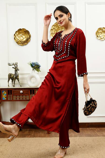 Shop_Sheeshakari_Brown Silk Beads, Mirrors Split V-neck Embroidered Kurta With Pant _Online_at_Aza_Fashions