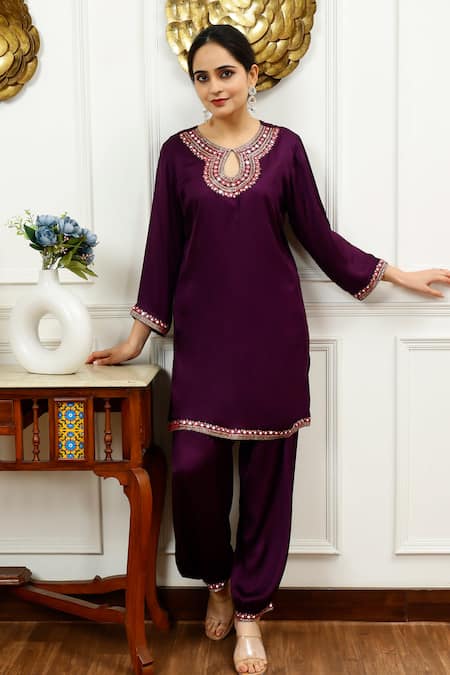 Sheeshakari Silk Mirrorwork Border Kurta With Harem Pant 