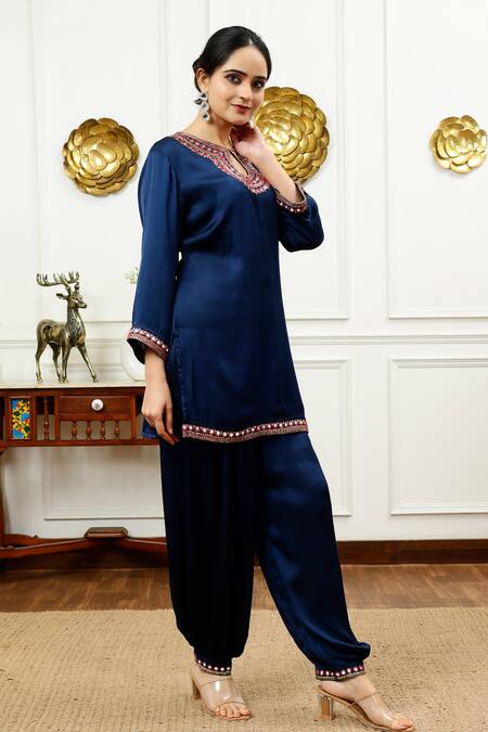 Buy_Sheeshakari_Blue Silk Beads, Mirrors Keyhole Neck Embroidered Border Kurta With Harem Pant _Online_at_Aza_Fashions