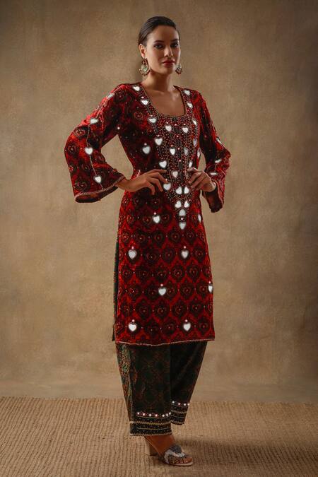 Buy_Sheeshakari_Red Velvet, Silk Embroidery, Beads, Sequins, Heart Pattern Kurta Pant Set _Online_at_Aza_Fashions