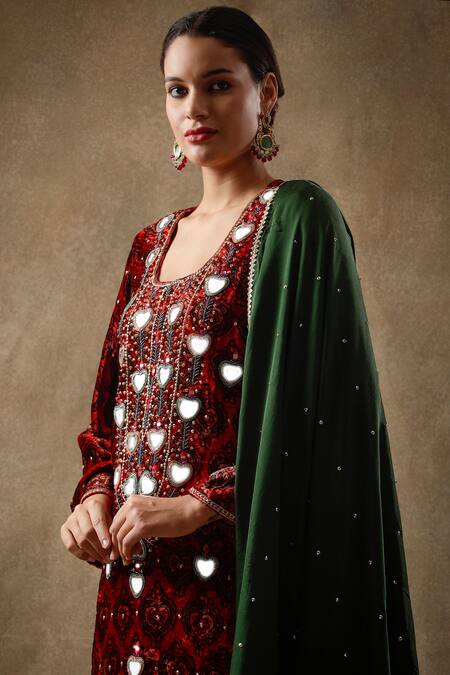 Sheeshakari_Red Velvet, Silk Embroidery, Beads, Sequins, Heart Pattern Kurta Pant Set _at_Aza_Fashions