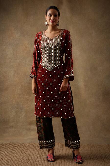 Sheeshakari_Red Velvet, Silk Sequins, Beads, Floral Swirl Embroidered Kurta Pant Set _Online_at_Aza_Fashions
