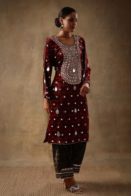 Buy_Sheeshakari_Red Velvet, Silk Sequins, Beads, Mirrors Round Neck Kurta Pant Set _Online_at_Aza_Fashions