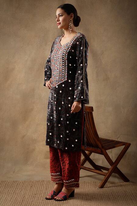 Buy_Sheeshakari_Blue Velvet, Silk Sequins, Beads, Floral Pattern Mirrorwork Kurta Pant Set _Online_at_Aza_Fashions