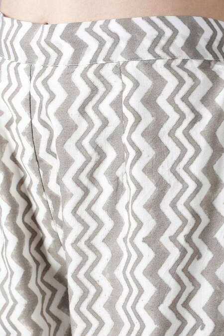 Sheeshakari_Pink Silk, Cotton Sequins, Mirrors Floral Pattern Embroidered Kurta Pant Set _Online_at_Aza_Fashions