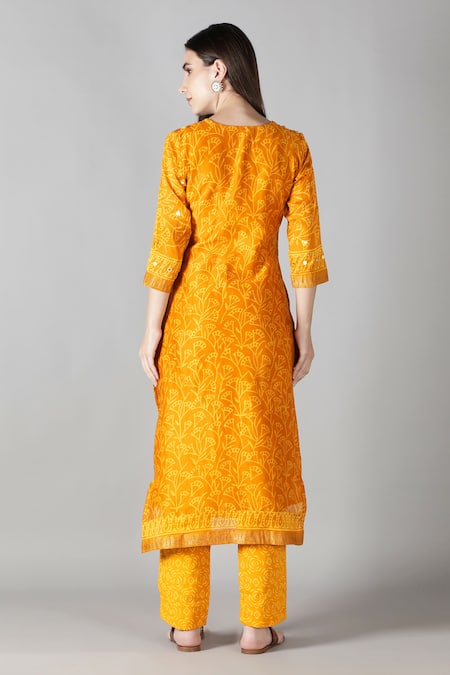 Shop_Sheeshakari_Yellow Silk, Cotton Mirrors, Embroidery Split Floral Embellished Kurta Set _at_Aza_Fashions