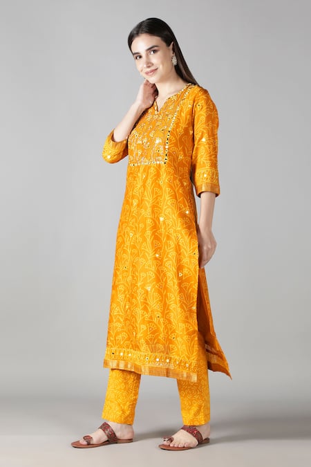 Shop_Sheeshakari_Yellow Silk, Cotton Mirrors, Embroidery Split Floral Embellished Kurta Set _Online_at_Aza_Fashions