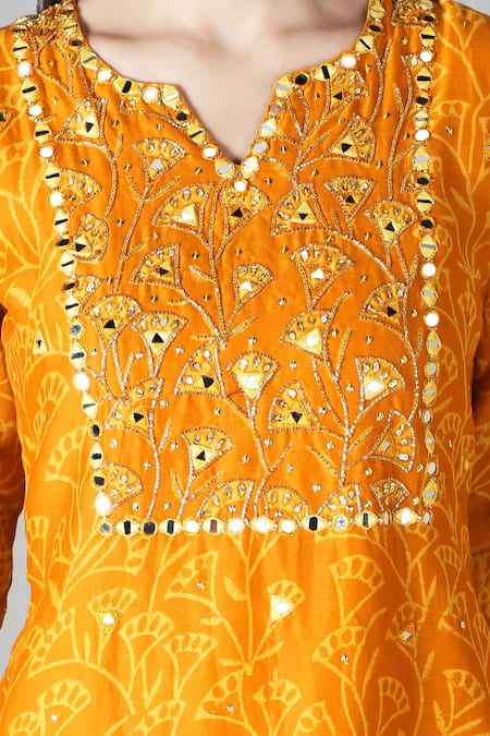 Buy_Sheeshakari_Yellow Silk, Cotton Mirrors, Embroidery Split Floral Embellished Kurta Set 