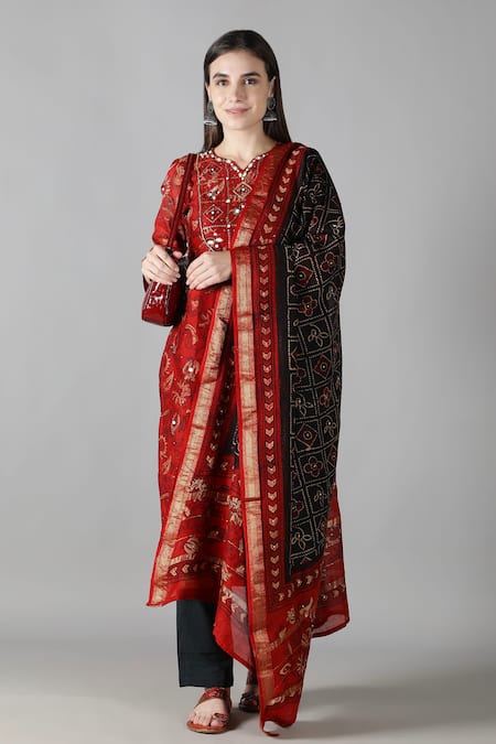 Sheeshakari Red Silk Embroidered Mirror Notched Floral Pattern Embellished Kurta Pant Set 