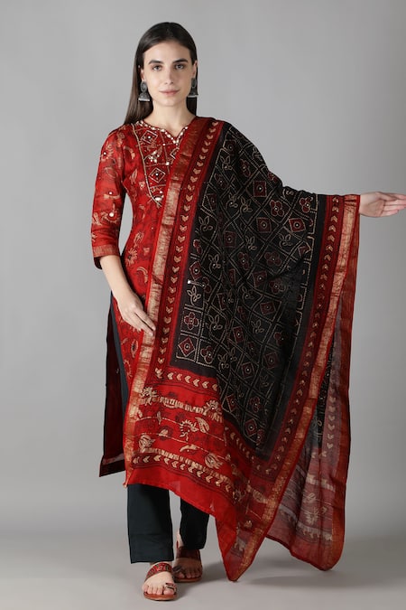 Sheeshakari_Red Silk, Cotton Mirrors, Embroidery, Floral Pattern Embellished Kurta Pant Set _at_Aza_Fashions