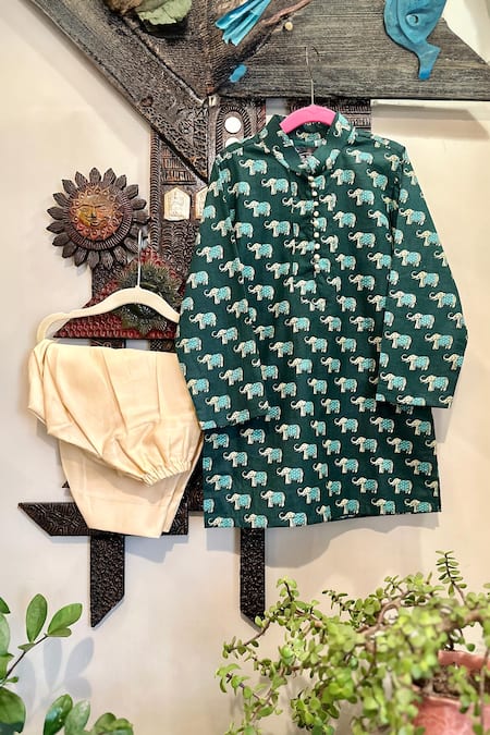 Rage Attire-Sweta Saria Elephant Pattern Kurta With Pyjama 